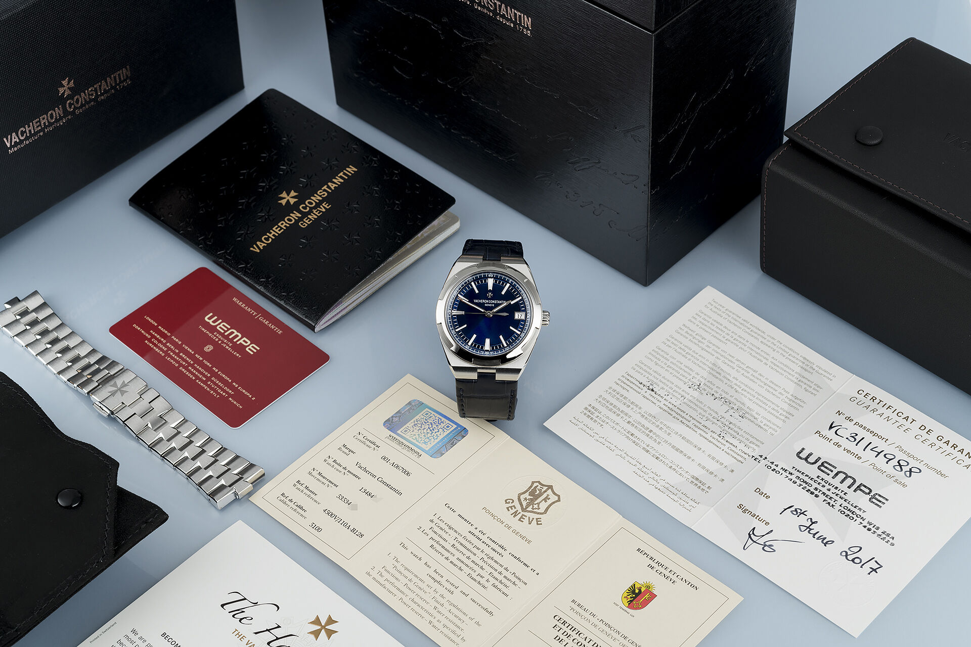 ref 4500V/110A-B128 | Box & Certificate | Vacheron Constantin Overseas