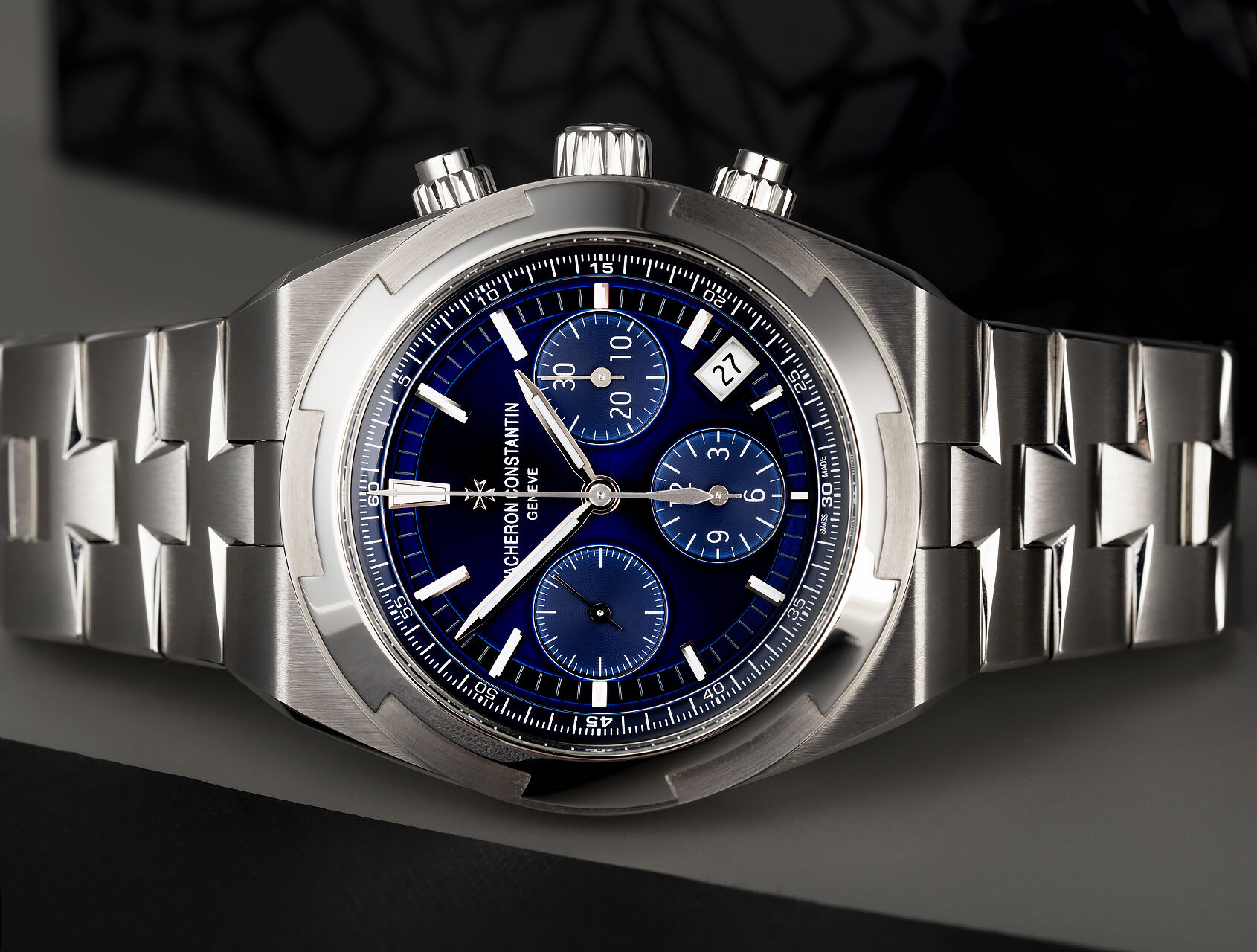 ref 5500V/110A-B147 | 5500V - Brand New | Vacheron Constantin Overseas Chronograph