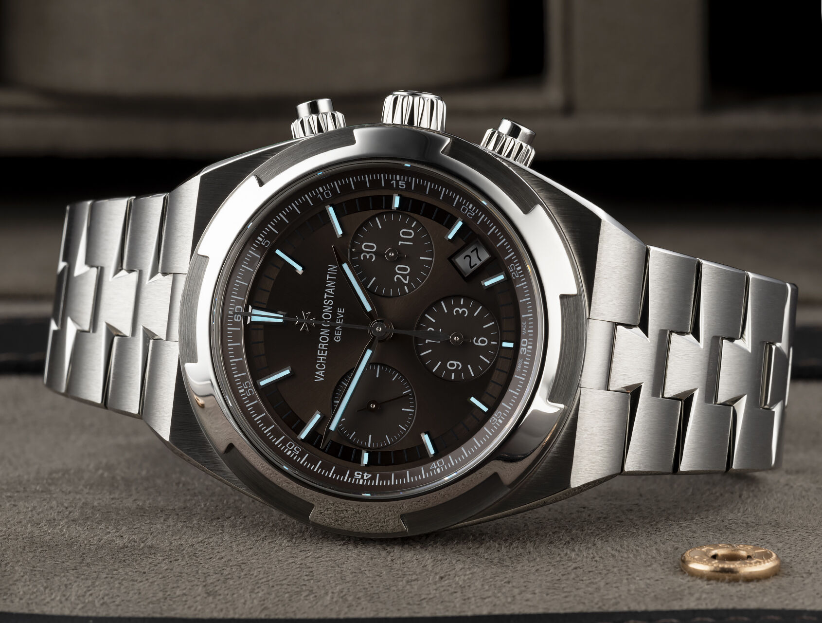 ref 5500V/110A-B147 | 5500V - Under VC Warranty | Vacheron Constantin Overseas Chronograph