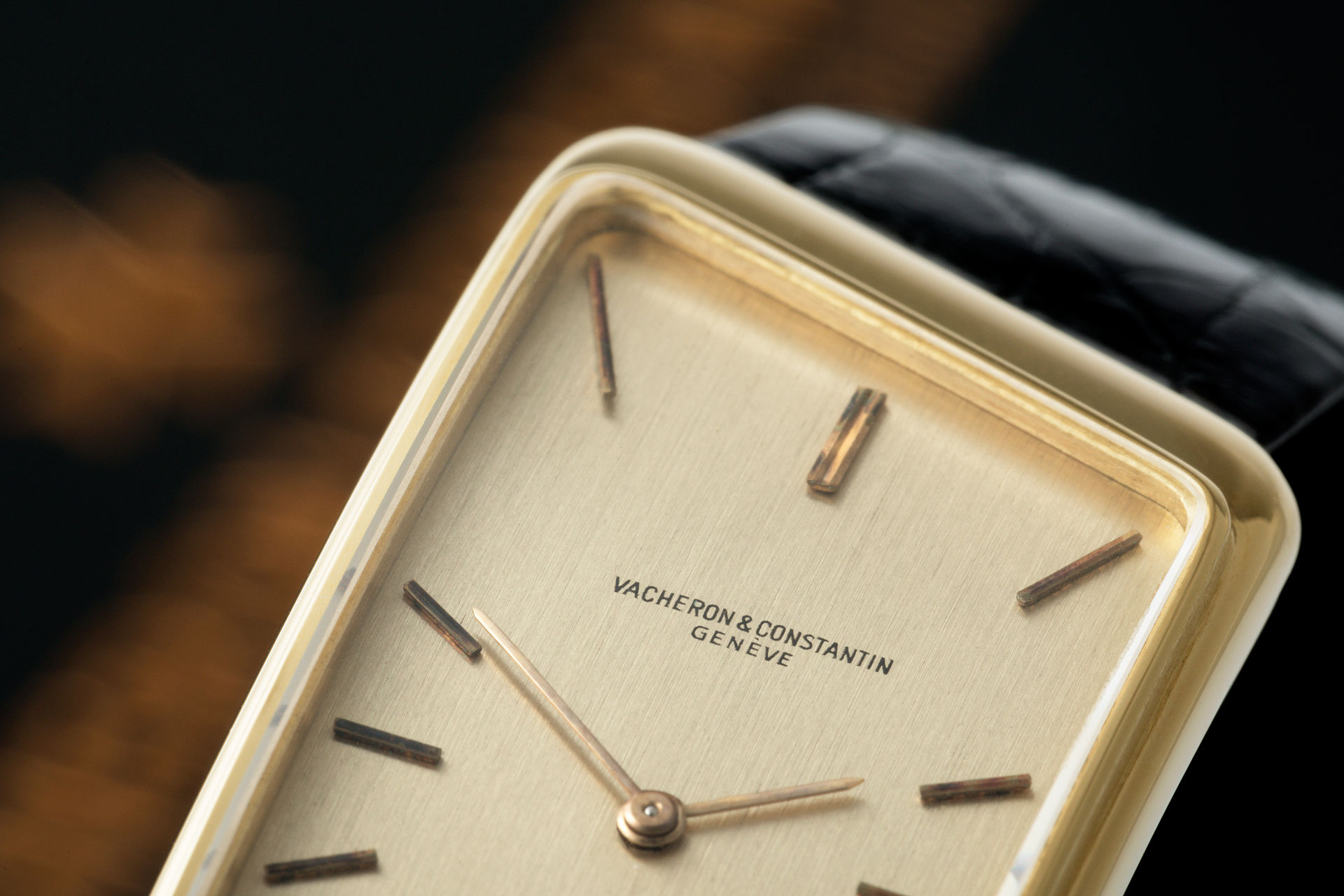 ref II-103 | Rare Vintage Model | Vacheron Constantin Prestige De La France