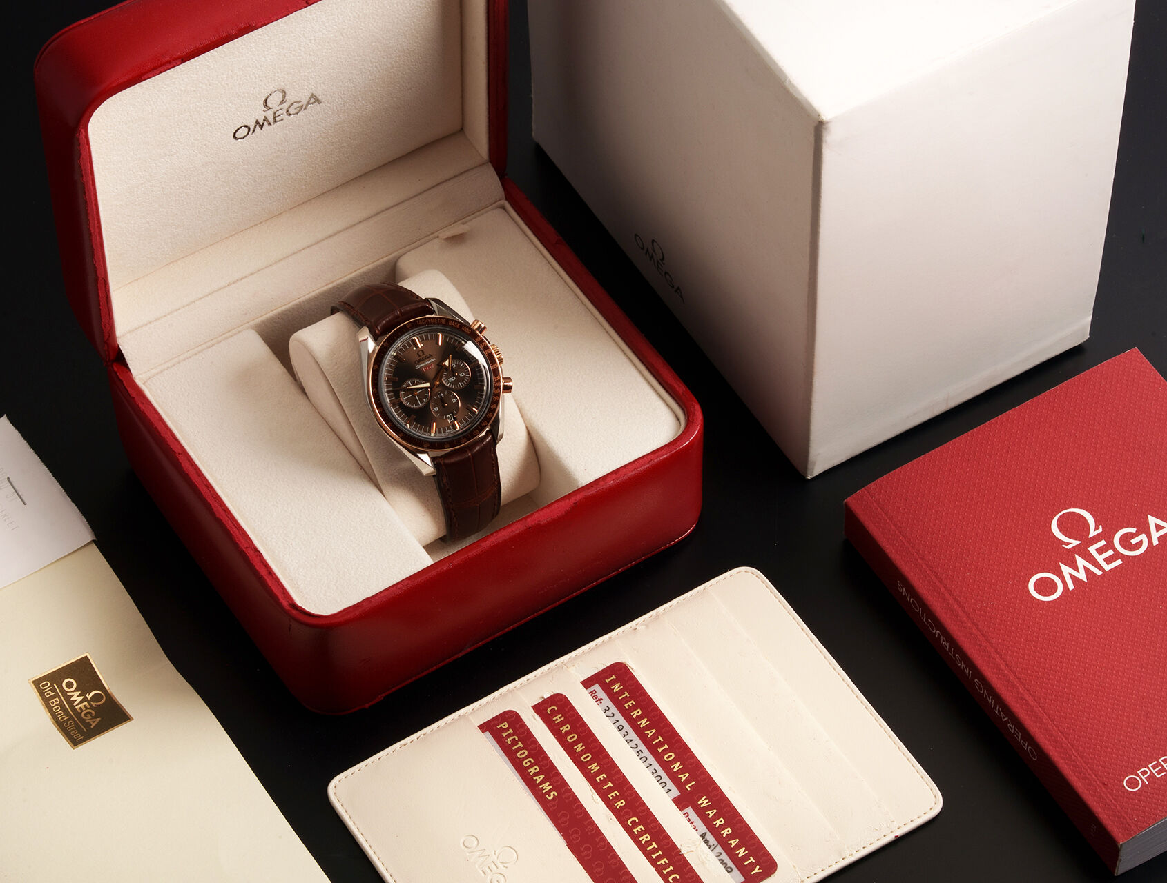 ref 3293425013001 | Speedmaster Broad Arrow | Omega Speedmaster