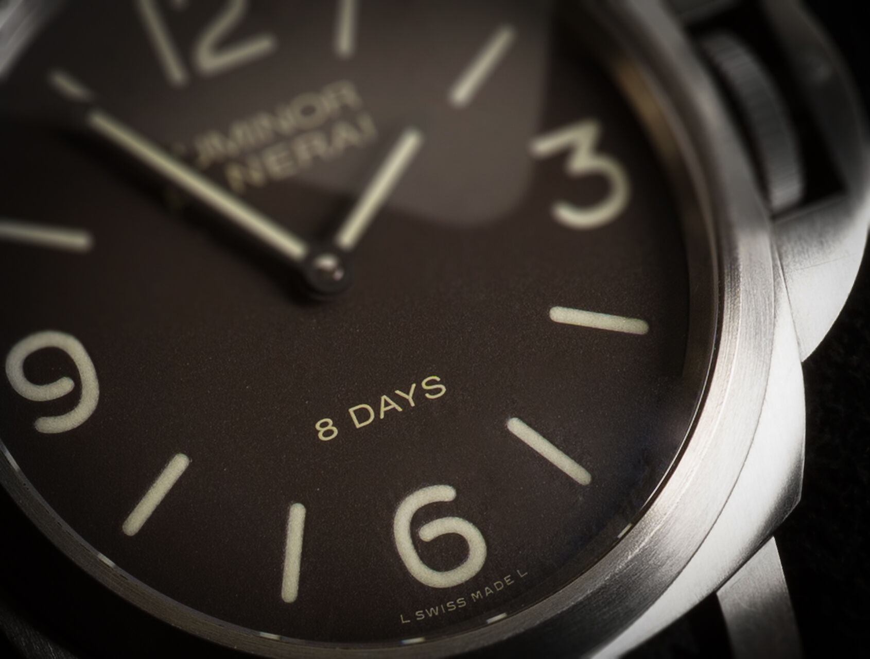 ref PAM 562 | Luminor Base | Panerai Luminor Base