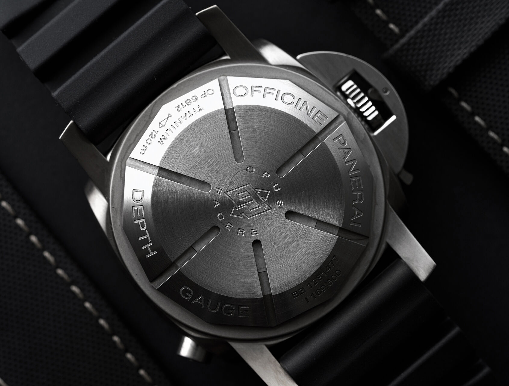 ref PAM 193 | PAM 193 - Limited Edition | Panerai Luminor Submersible