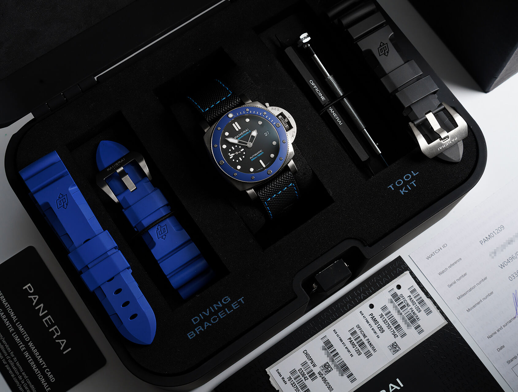 ref PAM01209 | PAM01209 - Automatic | Panerai Submersible