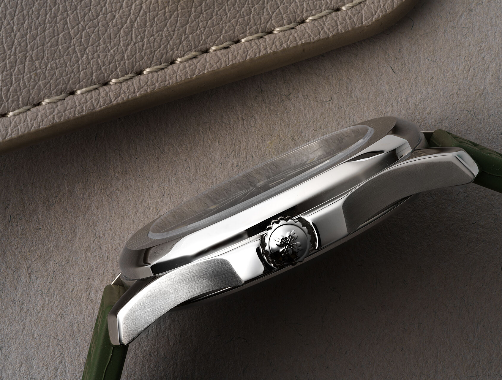 ref 5065A-001 | Aquanaut | Patek Philippe Aquanaut