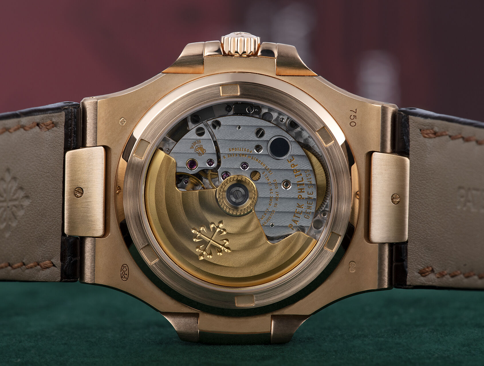 ref 5711R | 5711R - Box & Certificate | Patek Philippe Nautilus