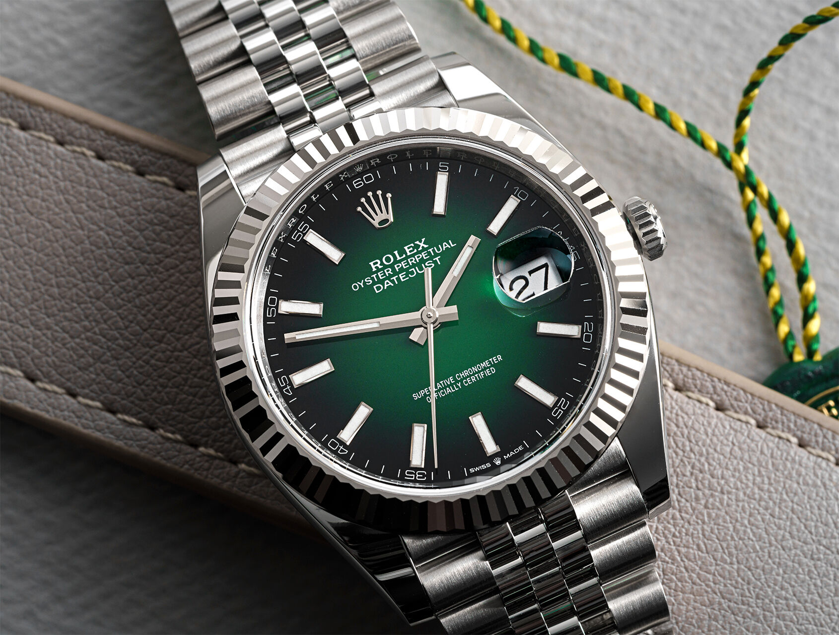 ref 126334 | 126300 - Ombre Green Dial | Rolex Datejust 41