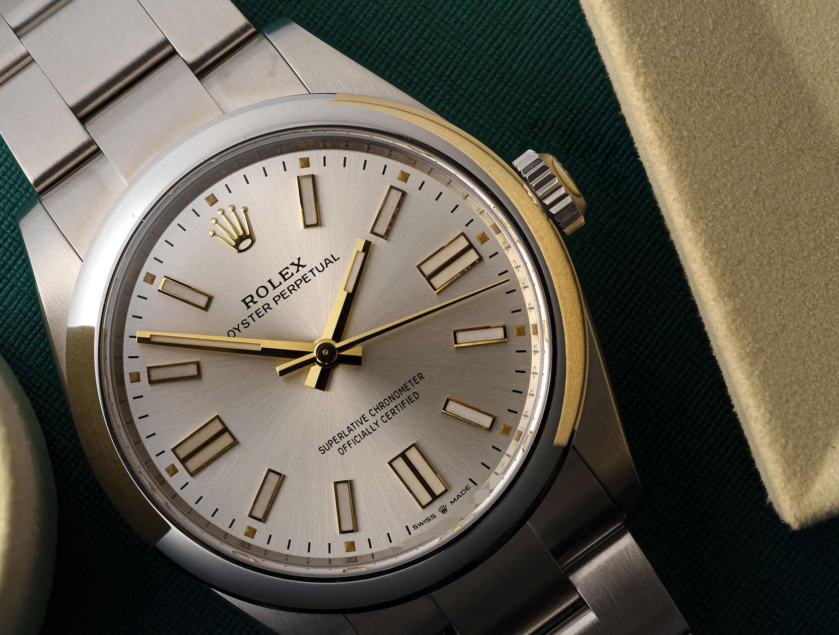 ref 134300 | 134300 - Silver Dial | Rolex Oyster Perpetual