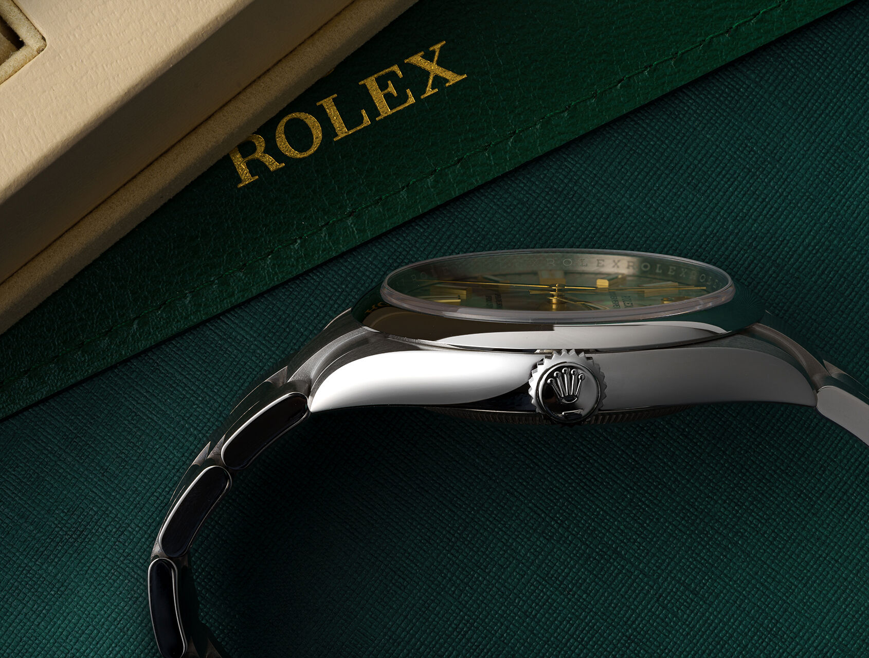 ref 134300 | 134300 - Silver Dial | Rolex Oyster Perpetual