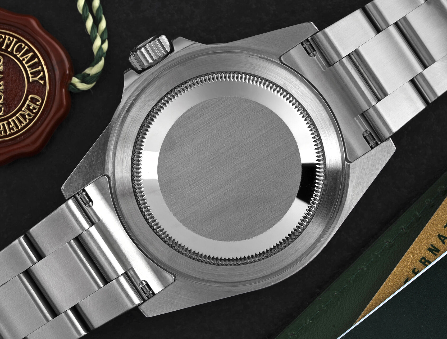 ref 16610 | 16610 - Box & Papers | Rolex Submariner Date