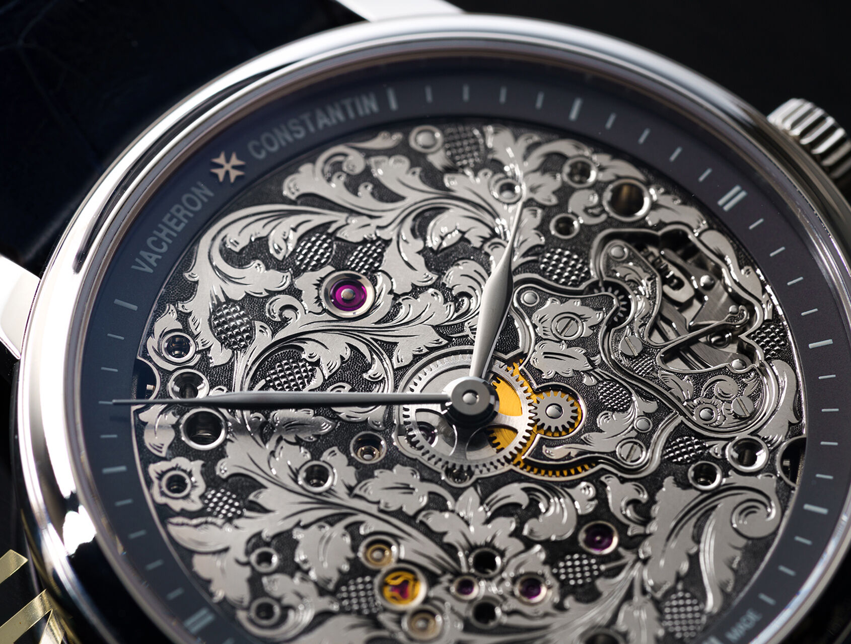 ref 1100A/000P-B026 | Platinum - Engraved | Vacheron Constantin Metiers D'Art Mecaniques Gravees