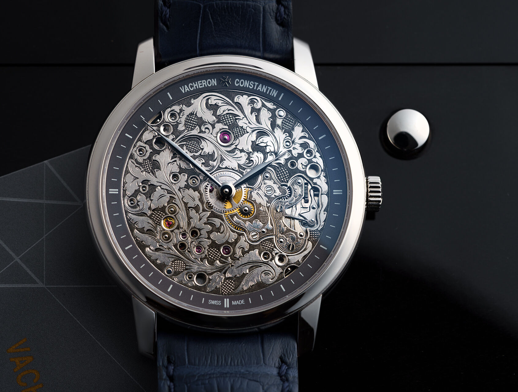 ref 1100A/000P-B026 | Platinum - Engraved | Vacheron Constantin Metiers D'Art Mecaniques Gravees