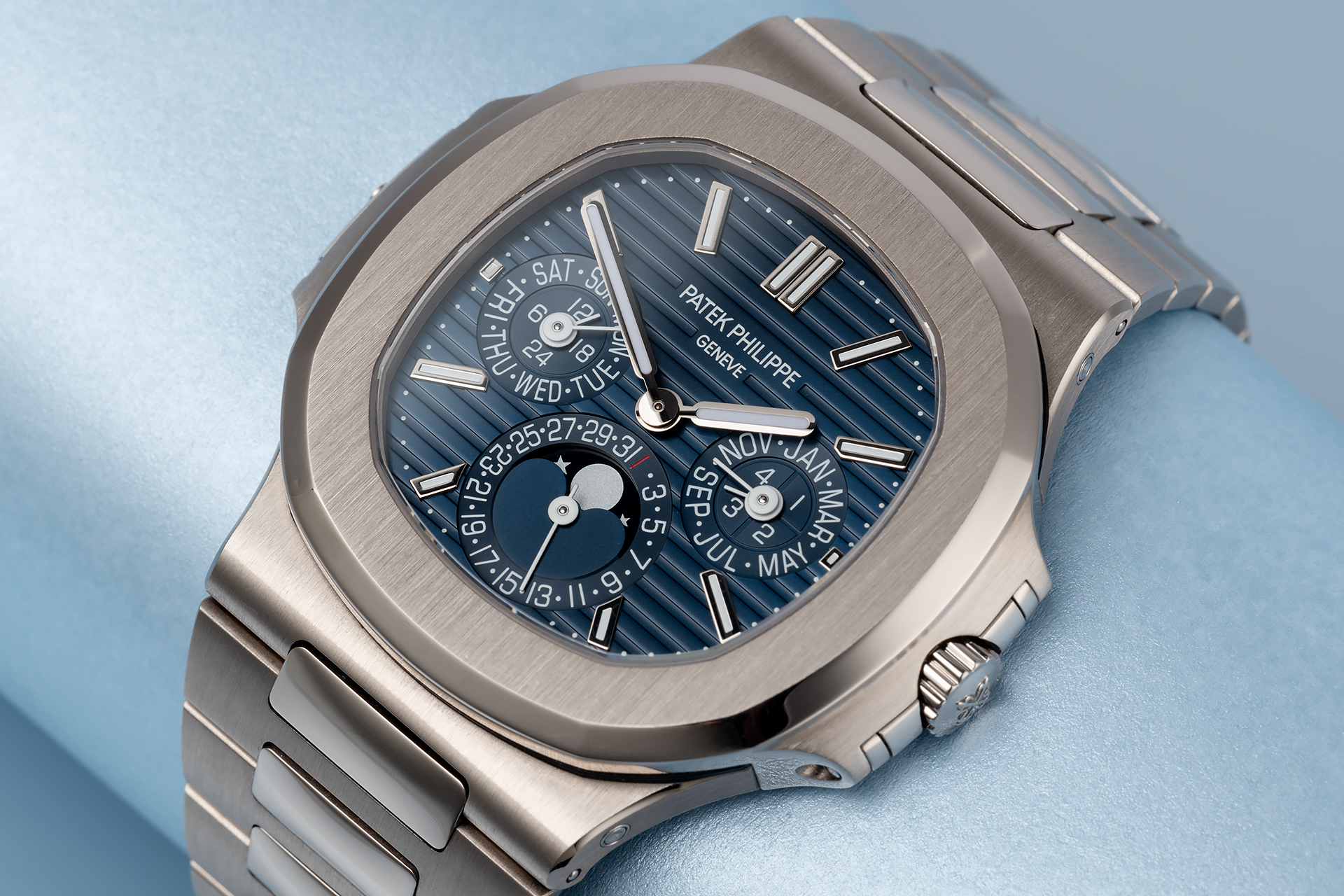 Patek Philippe Nautilus Perpetual Calendar Watches, ref 5740/1G-001, White Gold 'Grand Complication