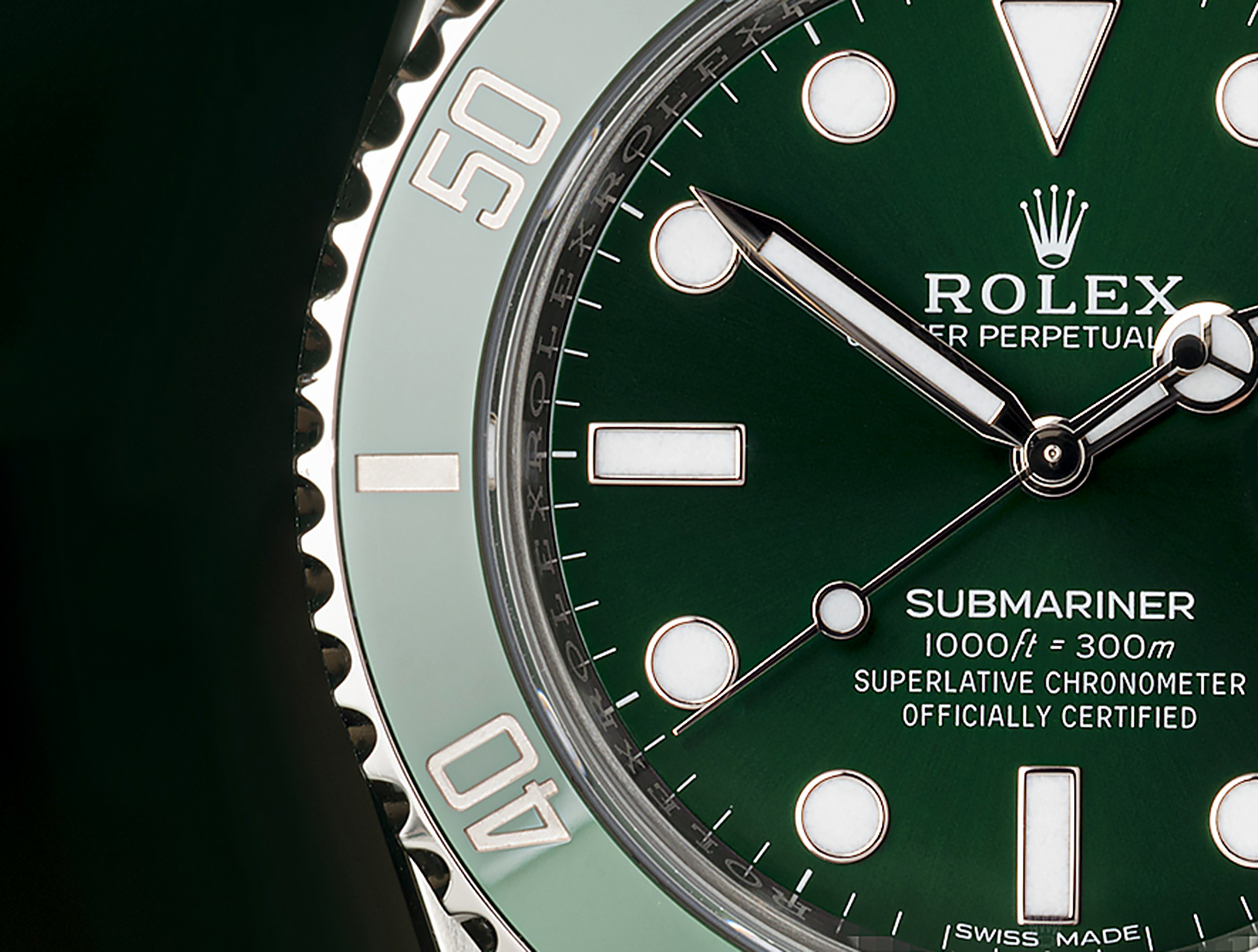 Mens Rolex Submariner 'Hulk' - Green Date Dial Watch - 116610LV - 2017