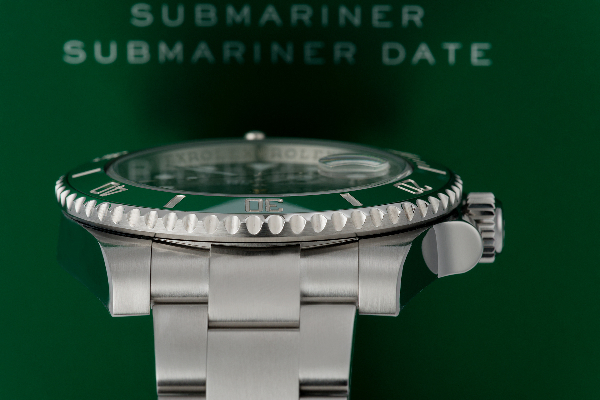 Rolex 116610LV Submariner Date Hulk 2016 UK Full Set Watch