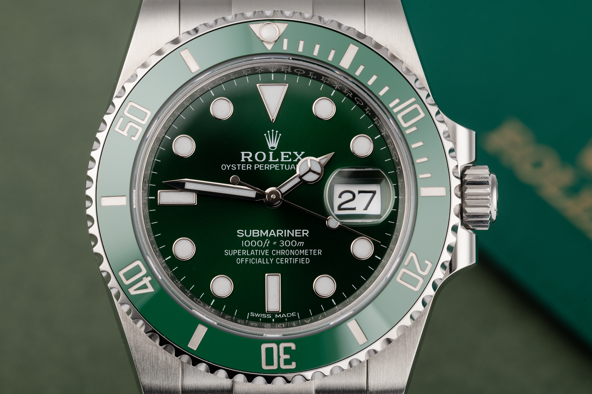 ROLEX Submariner Date Cerachom Green 116610LV HULK