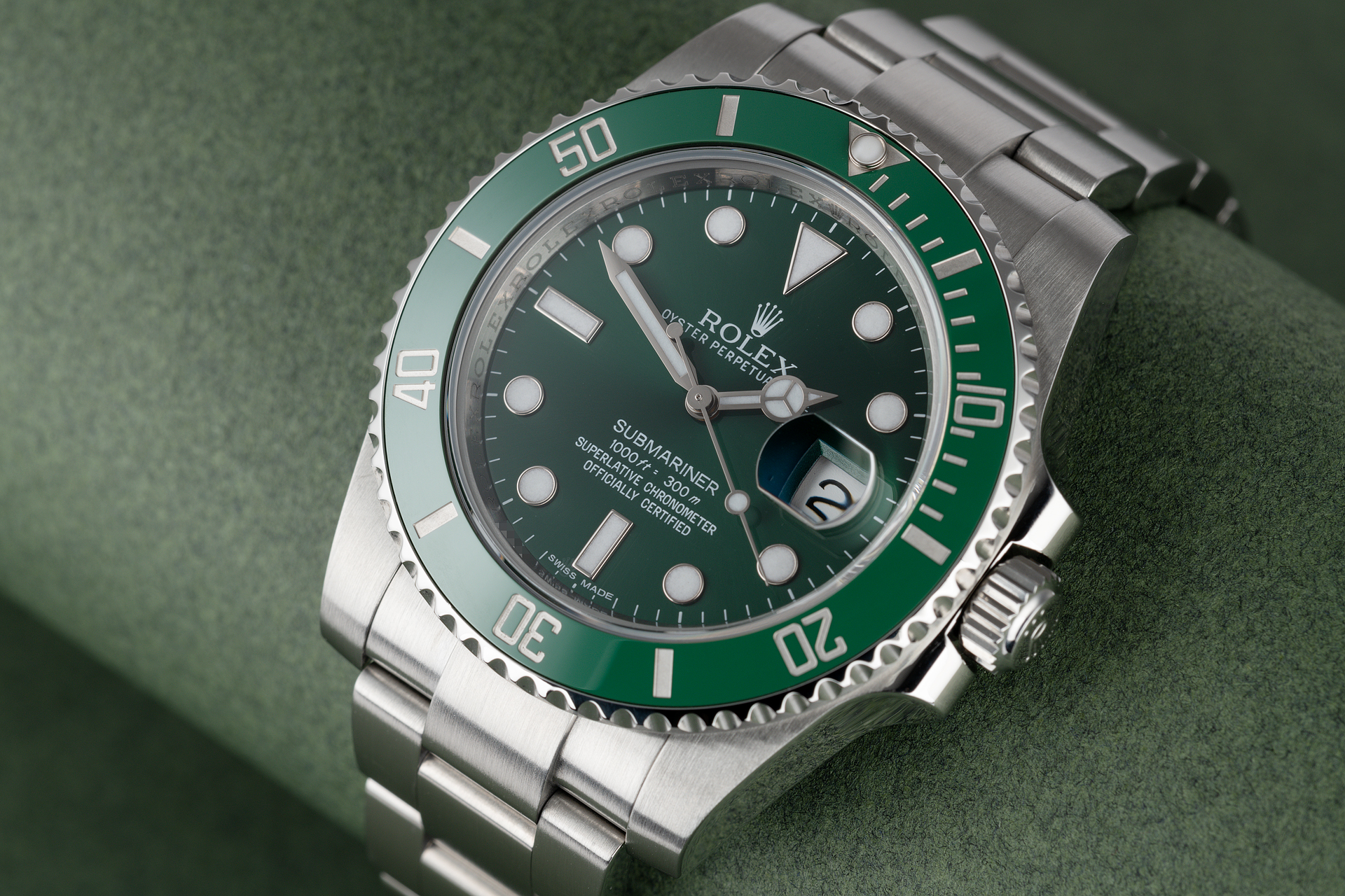 Rolex Ceramic Hulk Submariner Date Stainless Steel Watch Ref 116610LV Box  Card –