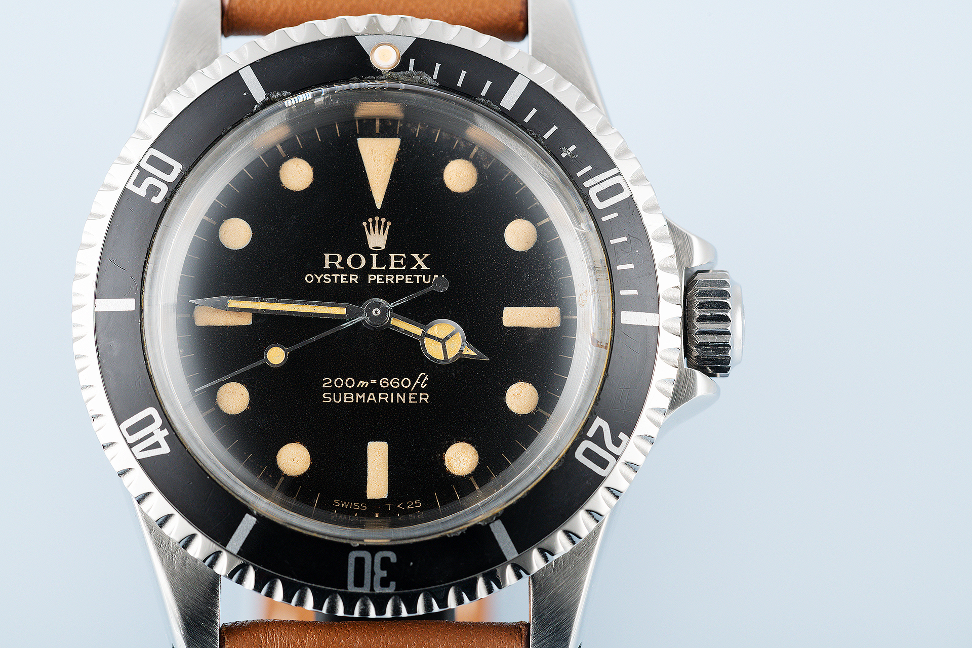 Rolex Watches ref 5513 Rare Gilt 'Metres First' Dial | Watch Club