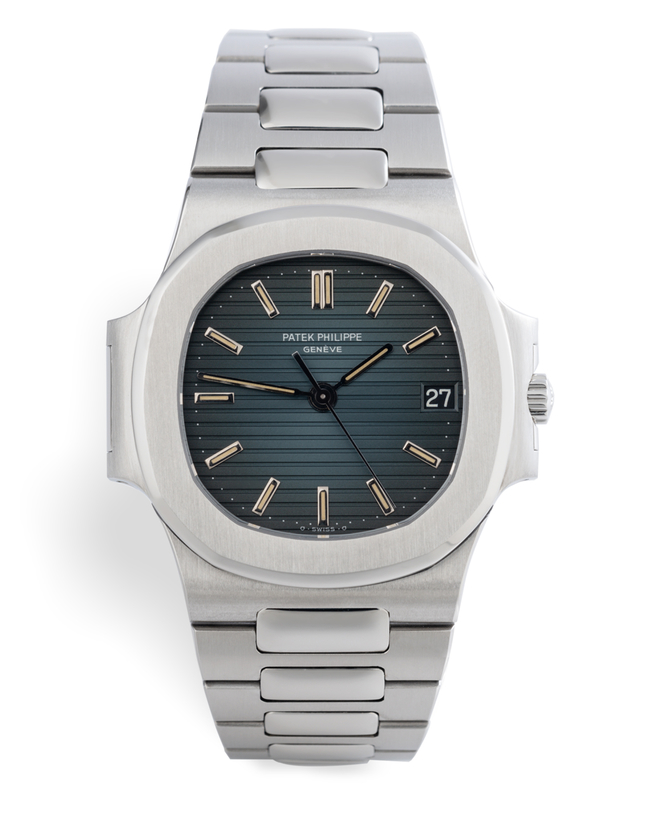 ref 3800/1A-010 | 'Patek Warranty' Mid-Size | Patek Philippe Nautilus
